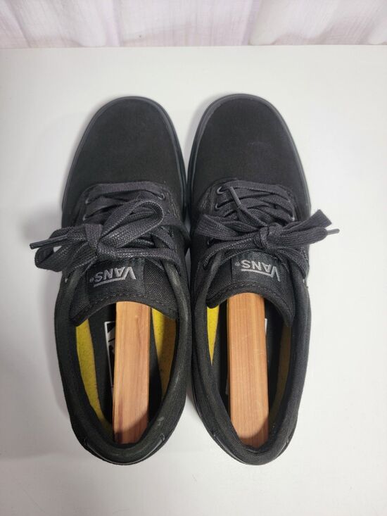 Vans Chukka Low Men’s Skate Shoes All Black US Size 8.5 Blackout Skateboard main image 6